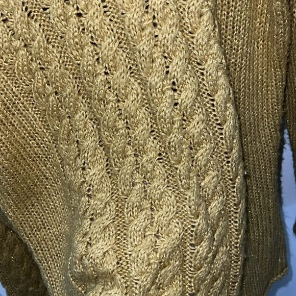 Chunky Knit Sweater - Picture 3 of 9